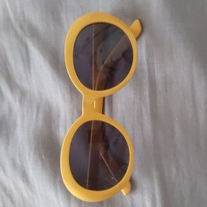 Mustard Clout Goggles